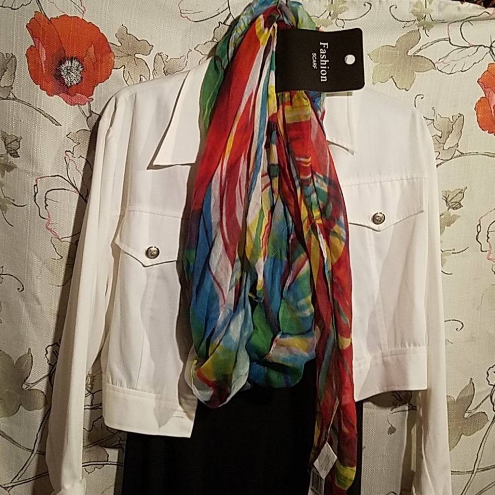 Fashion Scarf NWT colorful 100% polyester